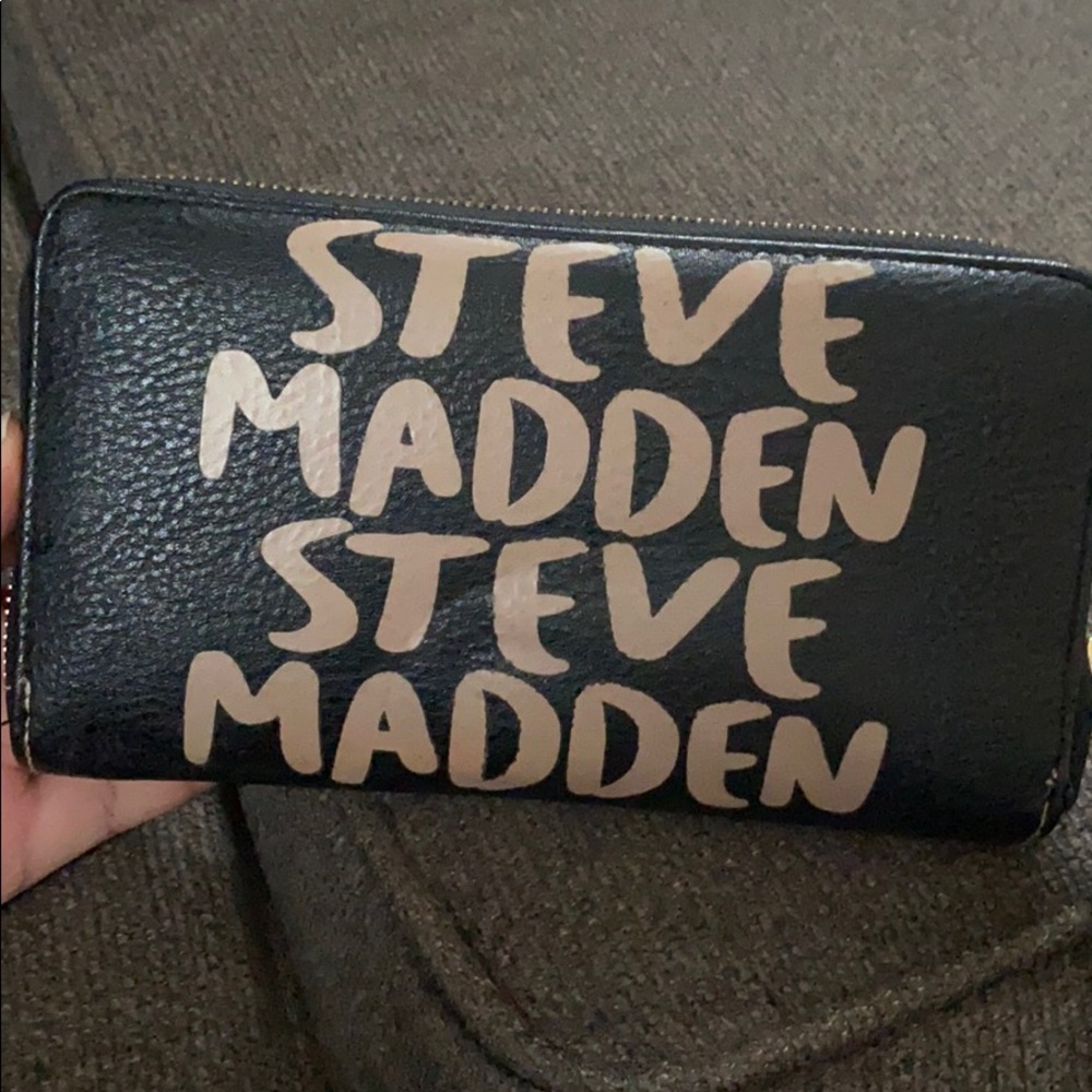 Steve Madden Wallet/Wristlet
